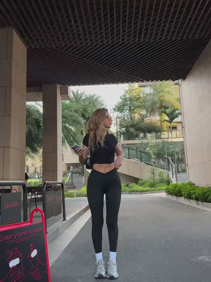 SculptFit Cross-Waist Leggings